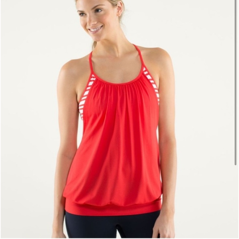 Lululemon size 4 womens No Limits strappy workout tank with attached bra